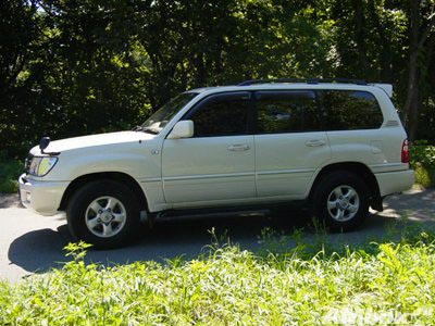 Toyota Land Cruiser 100. Сухопутный крейсер
